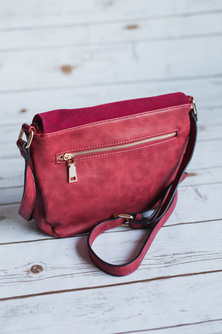 The Statement Crossbody - Wine