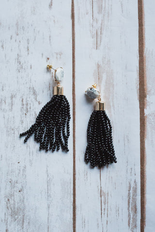 The Statement Earring - Black