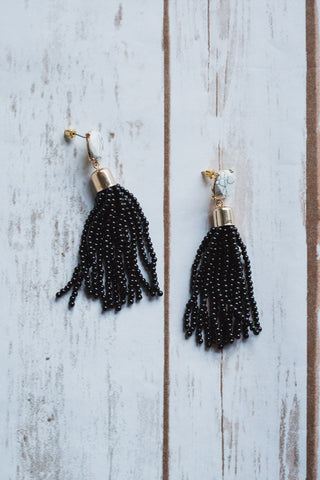 The Statement Earring - Black