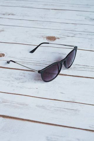 The Statement Shades Frosted Black