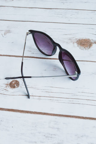 The Statement Shades Frosted Black