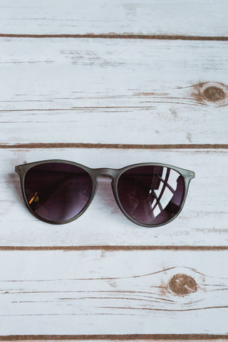 The Statement Shades Frosted Charcoal